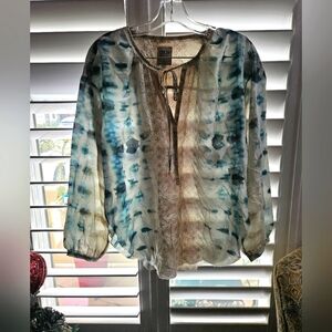 Go by Go Silk blouse top size xsmall